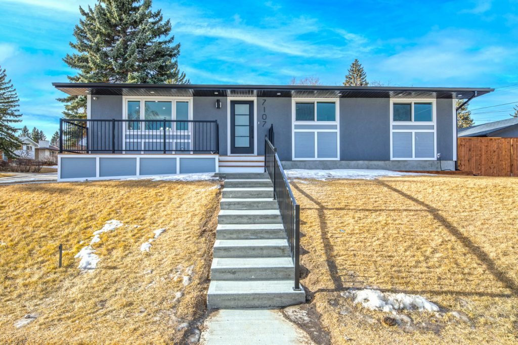 7107 Hunterview Dr NW