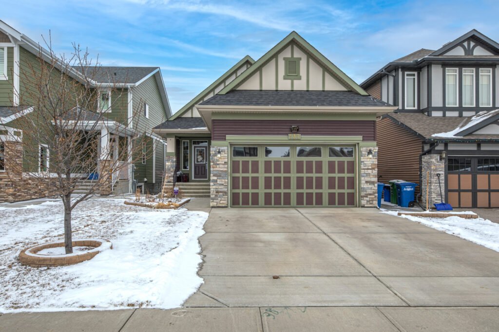 137 Kingsmere Cove SE